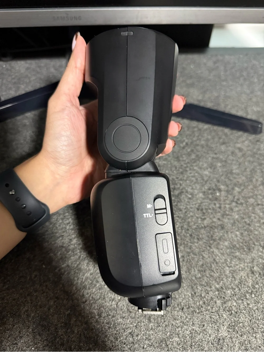 Black Z2 Speedlight Flash with Carry Pouch (no charger)